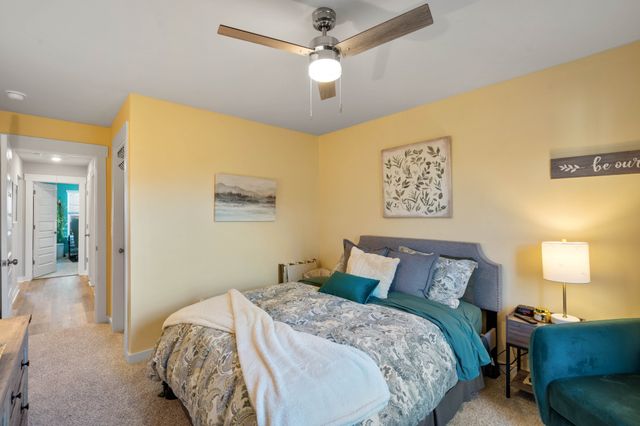 15 Torrey Pines Ln, Lebanon, TN 37087