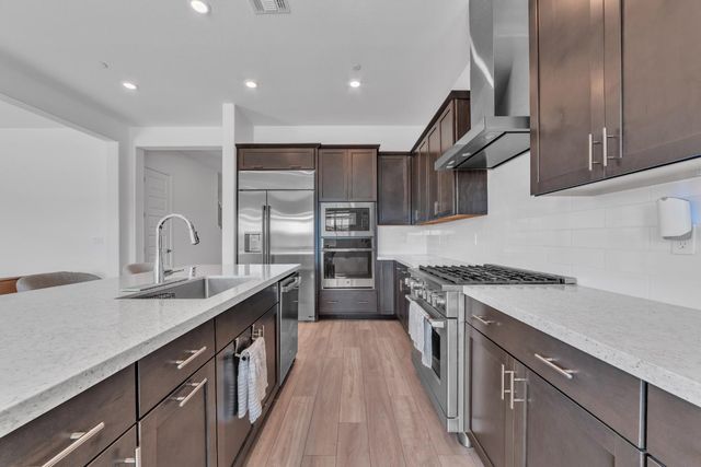 3333 Garden Terrace Dr, Folsom, CA 95630