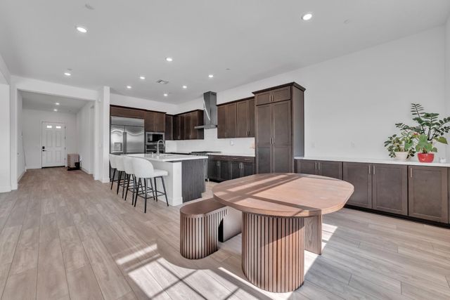 3333 Garden Terrace Dr, Folsom, CA 95630