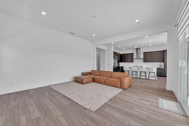 3333 Garden Terrace Dr, Folsom, CA 95630