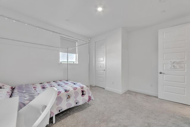 3333 Garden Terrace Dr, Folsom, CA 95630