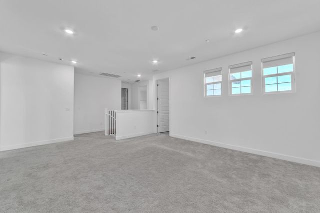 3333 Garden Terrace Dr, Folsom, CA 95630