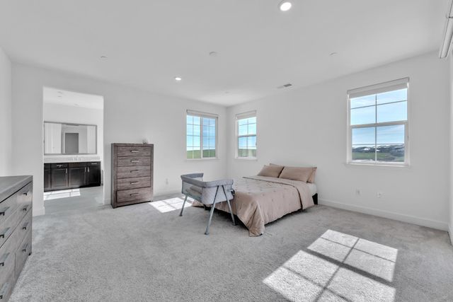 3333 Garden Terrace Dr, Folsom, CA 95630