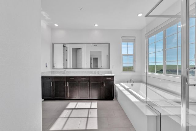 3333 Garden Terrace Dr, Folsom, CA 95630