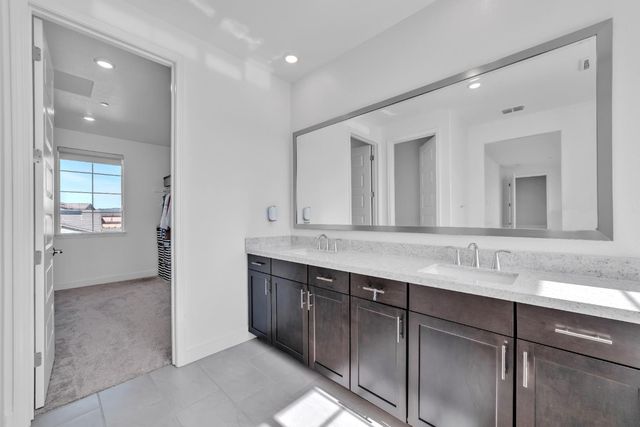 3333 Garden Terrace Dr, Folsom, CA 95630