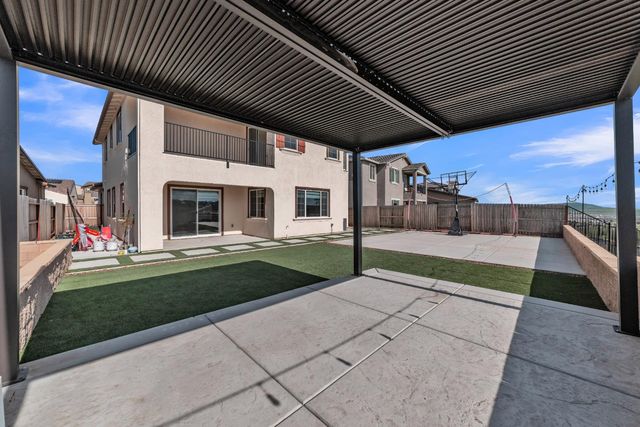 3333 Garden Terrace Dr, Folsom, CA 95630