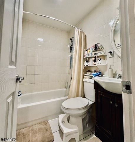 48 Wakeman Ave, Newark City, NJ 07104