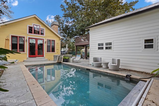 208 Saint Charles Street, Bay Saint Louis, MS 39520
