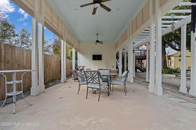 208 Saint Charles Street, Bay Saint Louis, MS 39520