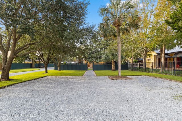 208 Saint Charles Street, Bay Saint Louis, MS 39520