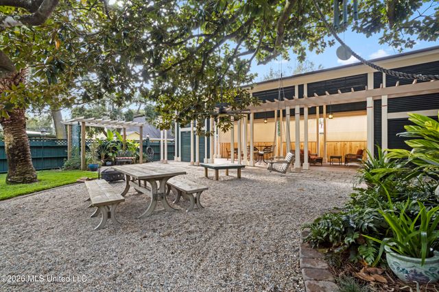 208 Saint Charles Street, Bay Saint Louis, MS 39520