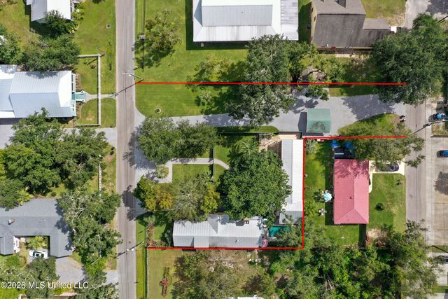 208 Saint Charles Street, Bay Saint Louis, MS 39520