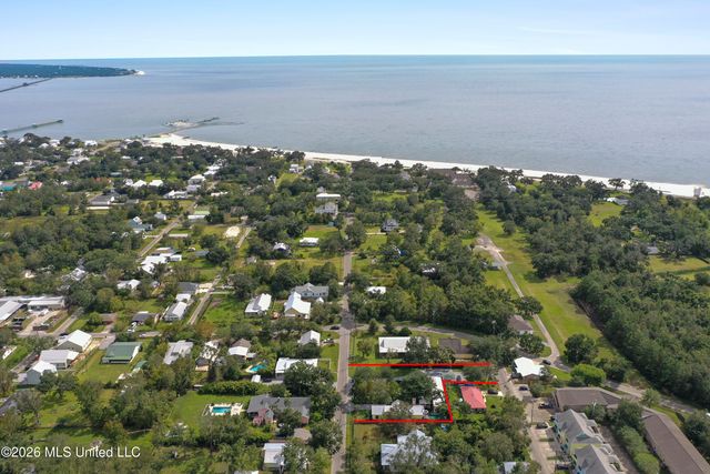 208 Saint Charles Street, Bay Saint Louis, MS 39520