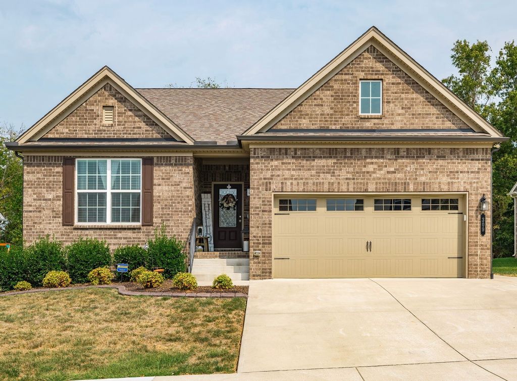 309 Van Conder Pl, Hendersonville, TN 37075