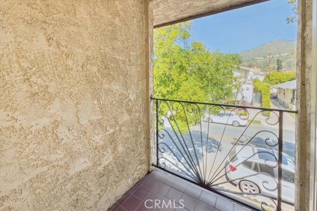 1156 San Rafael 2, Glendale, CA 91202