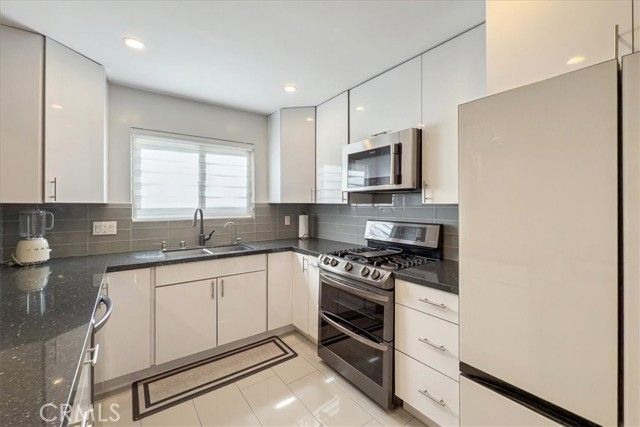 1156 San Rafael 2, Glendale, CA 91202