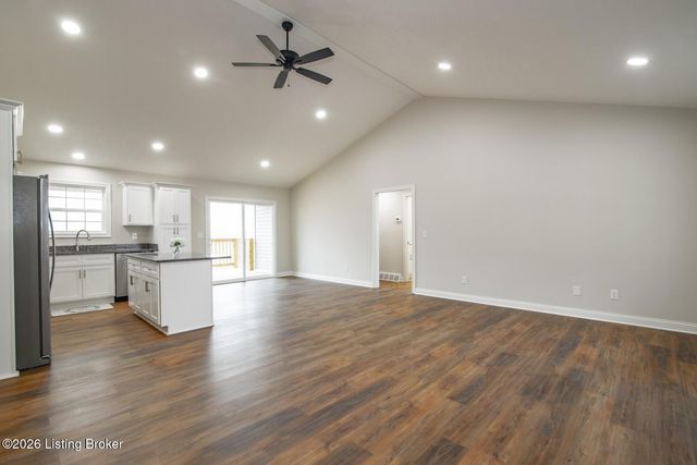 222 Rock Ridge Rd, Brandenburg, KY 40108