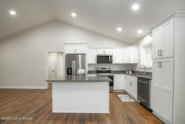 222 Rock Ridge Rd, Brandenburg, KY 40108