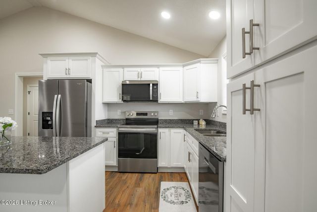 222 Rock Ridge Rd, Brandenburg, KY 40108