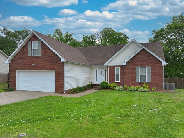 121 Brookview Cir, Goodlettsville, TN 37072