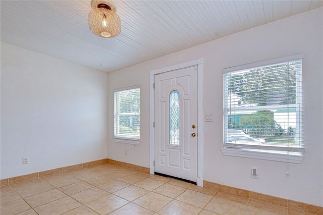 3653 2ND AVENUE N, St Petersburg, FL 33713