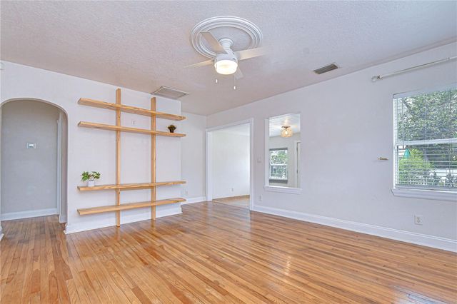 3653 2ND AVENUE N, St Petersburg, FL 33713