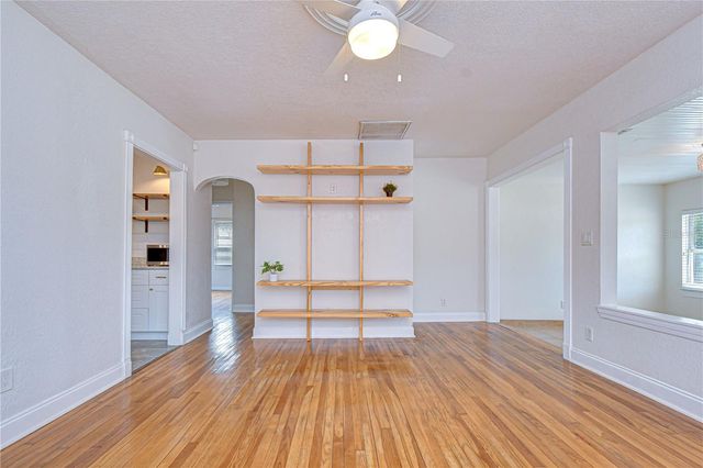 3653 2ND AVENUE N, St Petersburg, FL 33713
