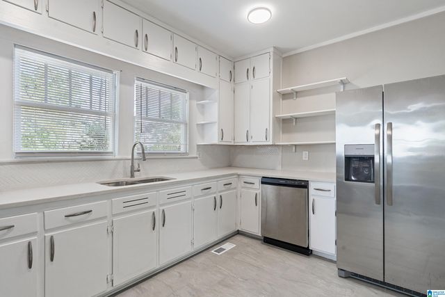 867 5TH PLACE W, Birmingham, AL 35204