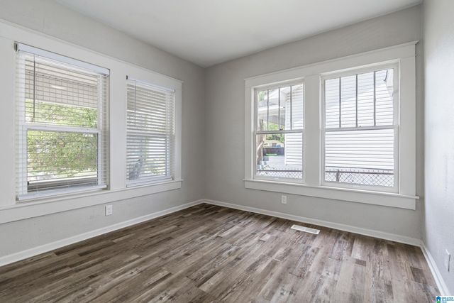 867 5TH PLACE W, Birmingham, AL 35204