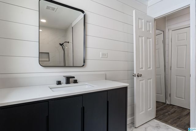 867 5TH PLACE W, Birmingham, AL 35204