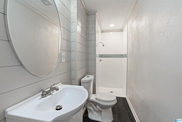 867 5TH PLACE W, Birmingham, AL 35204