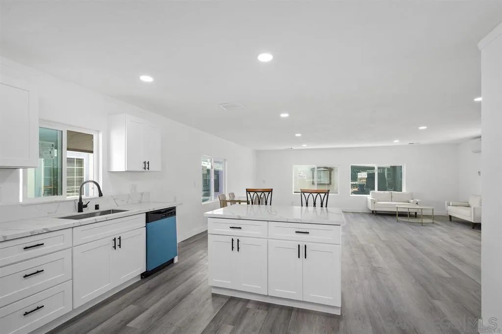 13655 Highway 8 Business SPC 24, El Cajon, CA 92021