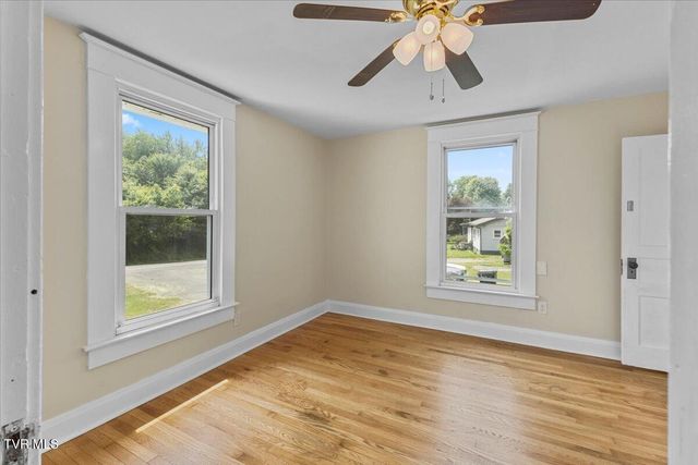 300 Wallace Pike, Bristol, VA 24202