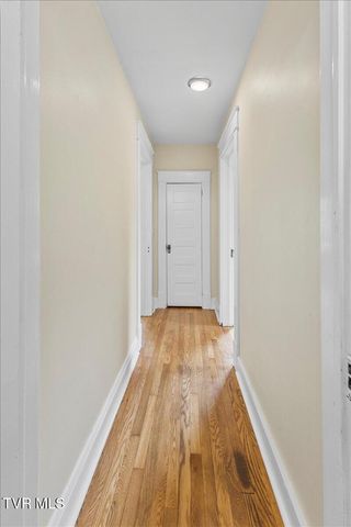 300 Wallace Pike, Bristol, VA 24202