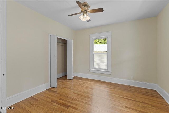 300 Wallace Pike, Bristol, VA 24202