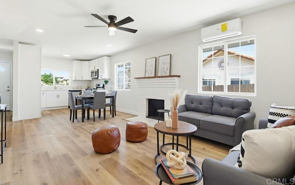 Image 12 of property listing at 3851 53 Hemlock Street, San Diego, CA 92113