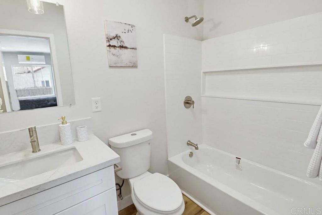 Image 23 of property listing at 3851 53 Hemlock Street, San Diego, CA 92113