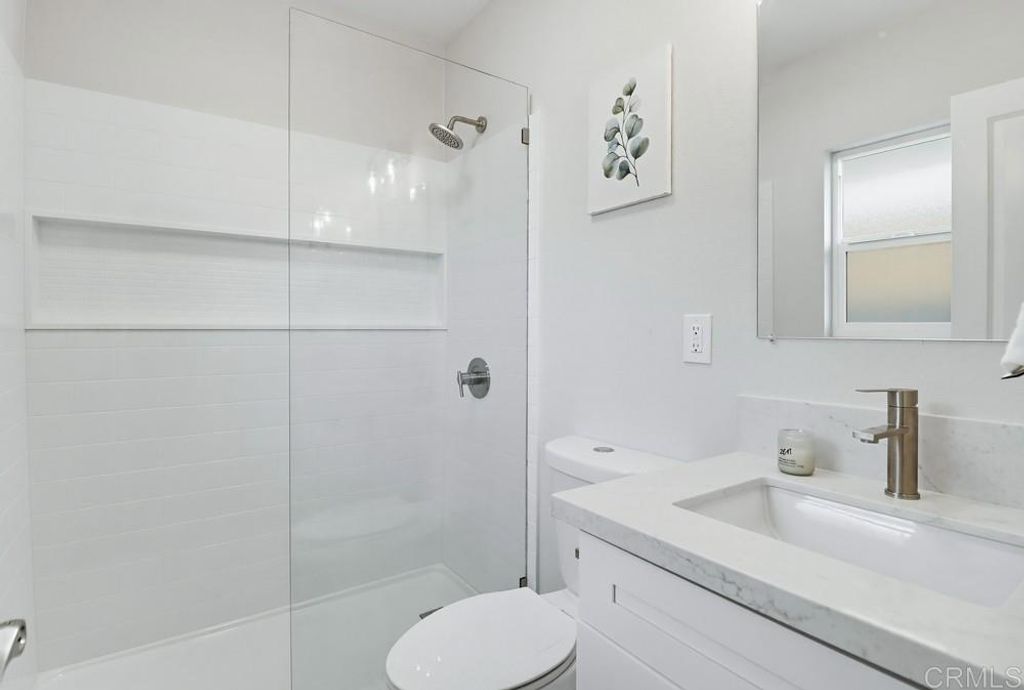 Image 24 of property listing at 3851 53 Hemlock Street, San Diego, CA 92113