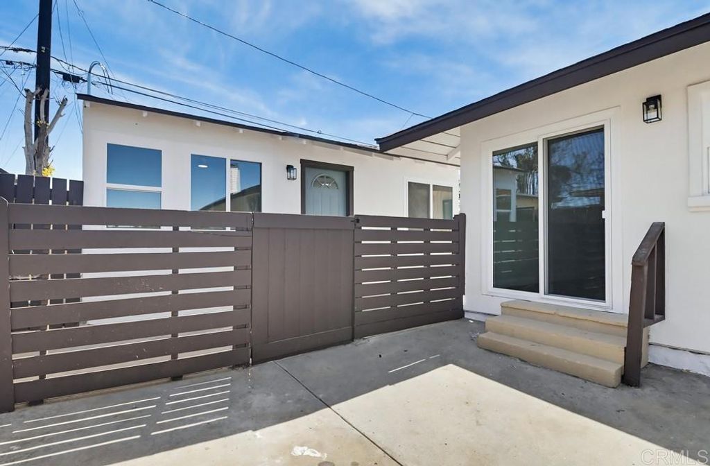 Image 30 of property listing at 3851 53 Hemlock Street, San Diego, CA 92113