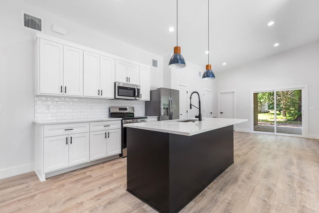 32407 Oxford Drive, Afton, OK 74331