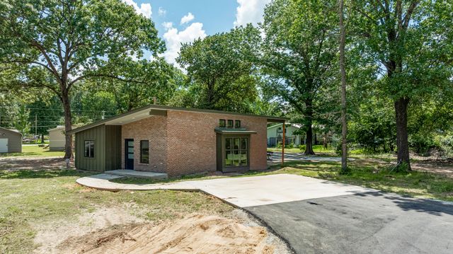 32407 Oxford Drive, Afton, OK 74331