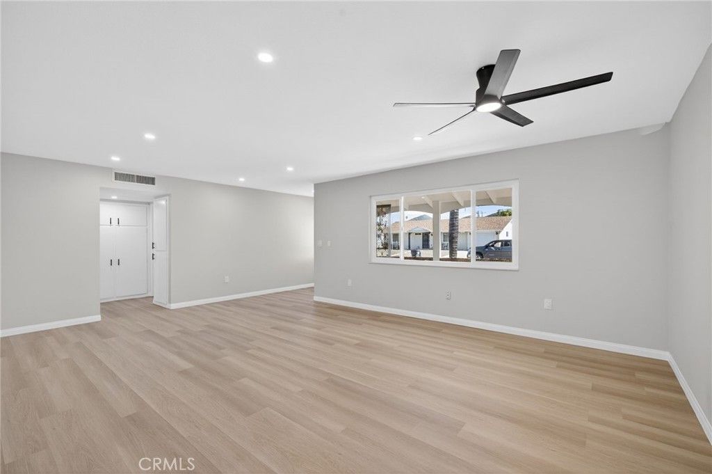 Image 10 of property listing at 28885 Hope Drive, Menifee, CA 92586