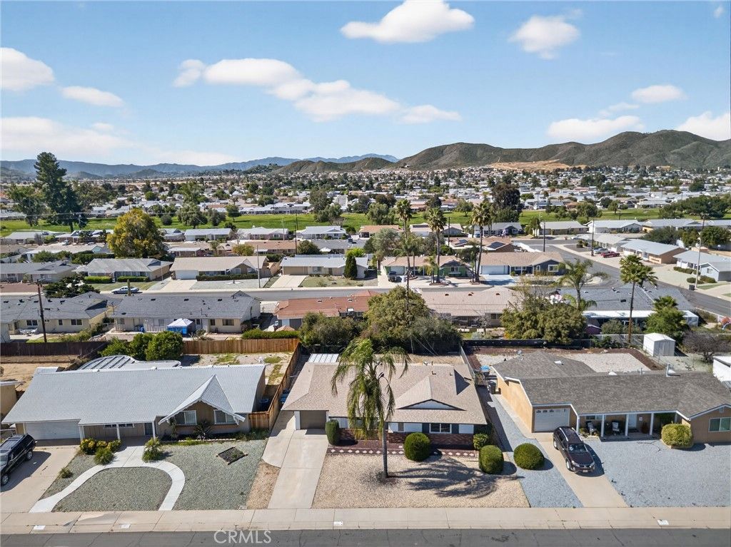 Image 42 of property listing at 28885 Hope Drive, Menifee, CA 92586