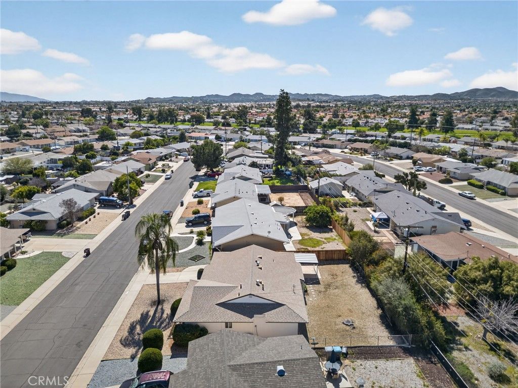 Image 44 of property listing at 28885 Hope Drive, Menifee, CA 92586