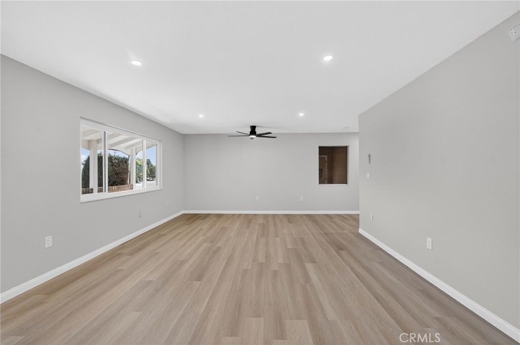 Image 5 of property listing at 28885 Hope Drive, Menifee, CA 92586