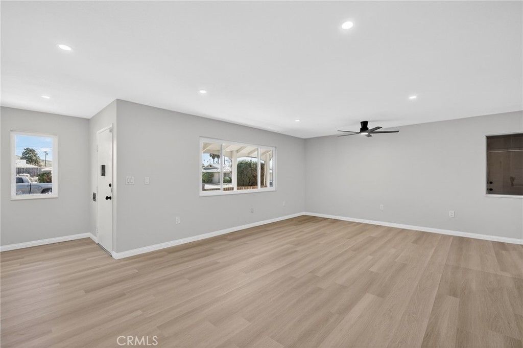 Image 6 of property listing at 28885 Hope Drive, Menifee, CA 92586