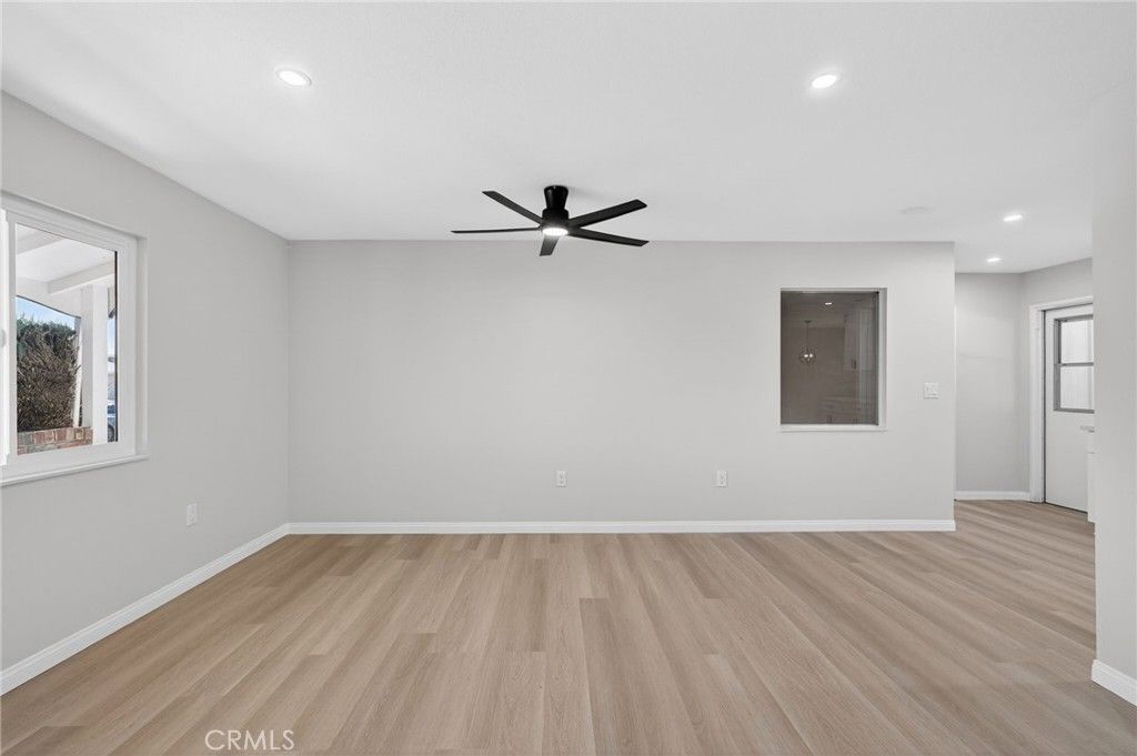 Image 7 of property listing at 28885 Hope Drive, Menifee, CA 92586