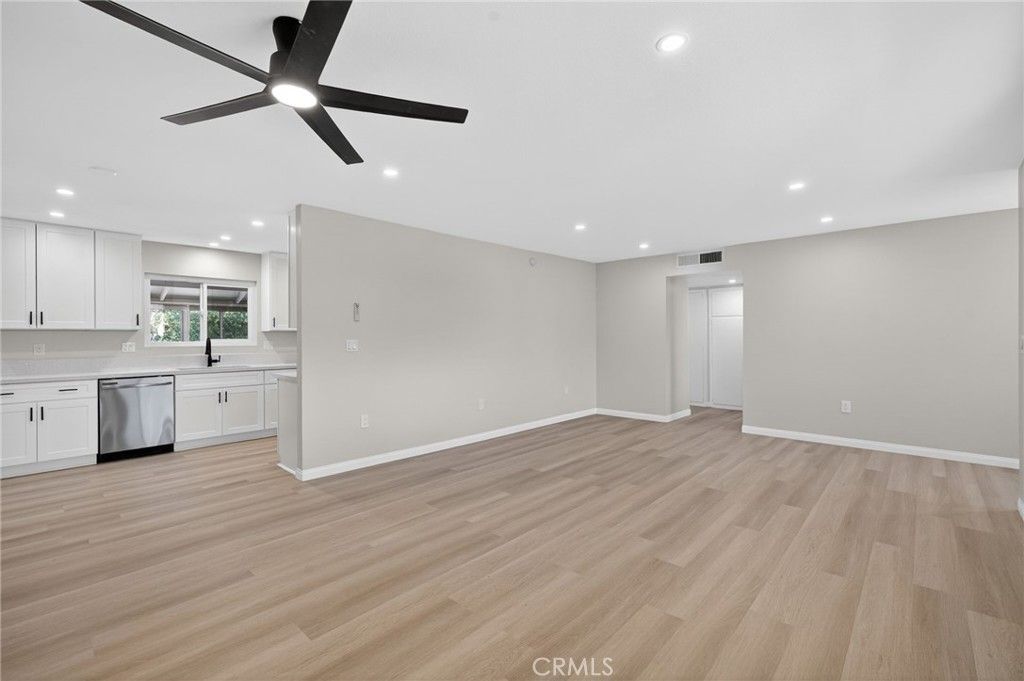 Image 8 of property listing at 28885 Hope Drive, Menifee, CA 92586