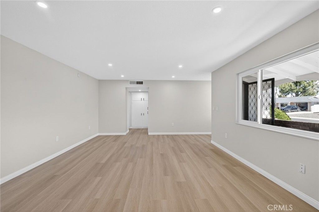 Image 9 of property listing at 28885 Hope Drive, Menifee, CA 92586