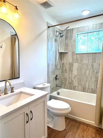 1738 W SPRUCE STREET, Tampa, FL 33607